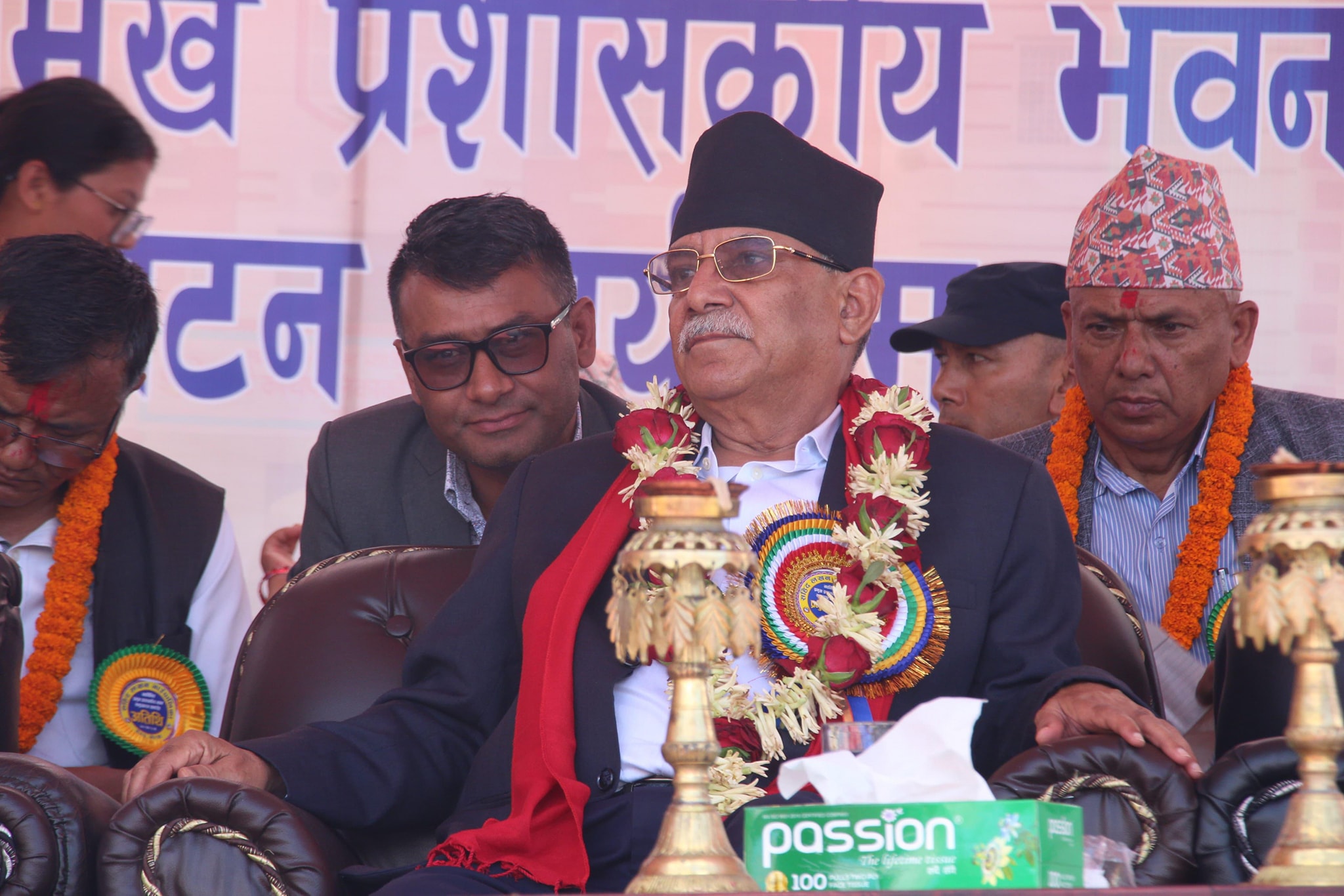 प्रचण्डको गर्जन: संविधान र संघीयता विरोधीलाई सफल हुन दिन्न