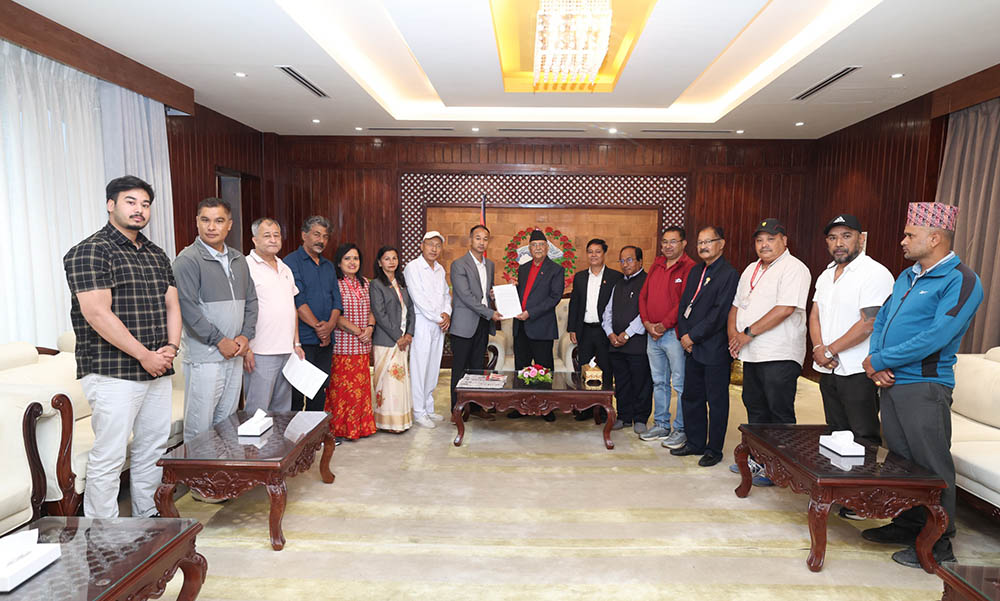 ऐतिहासिक सुन्धारा र धरहराको संरक्षणका लागि प्रधानमन्त्रीसँग स्थानीयको आग्रह