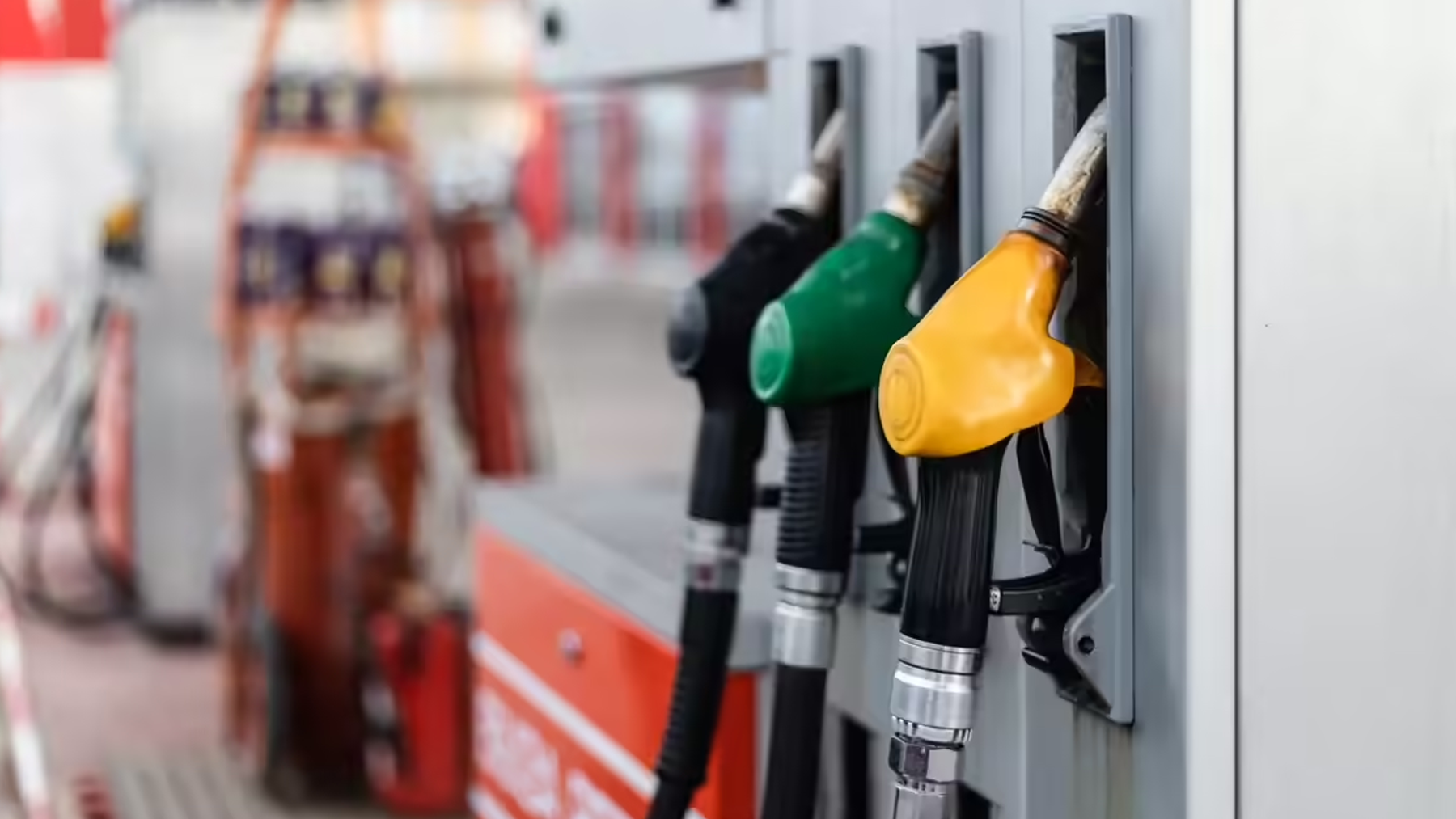 इरानको घोषणापछि विश्वबजारमा तेल मूल्य घट्यो